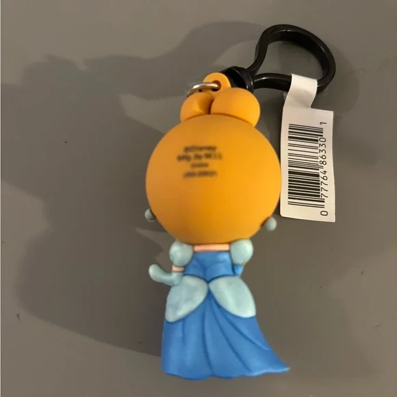 Cinderella Figural Bag Clip - Picture 2 of 3